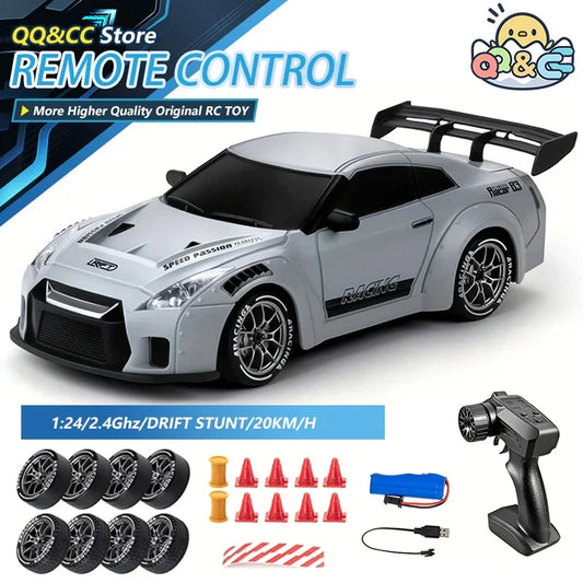 RC Mini Car Racing Drift – Model 1/24
Przeżyj emocje prawdziwego wyścigu w miniaturze! 🚗💨 Nasz RC Mini Car Racing Drift w skali 1/24 to idealny wybór dla małych i dużych fanów szybkiej jazdy.