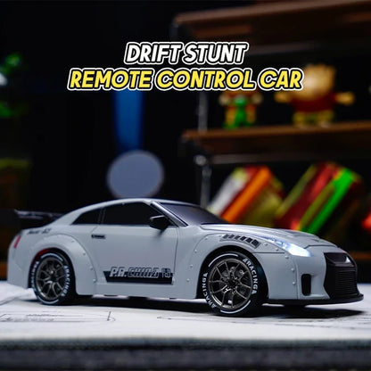 RC Mini Car Racing Drift – Model 1/24

Przeżyj emocje prawdziwego wyścigu w miniaturze! 🚗💨 Nasz RC Mini Car Racing Drift w skali 1/24 to idealny wybór dla małych i dużych fanów szybkiej jazdy.
